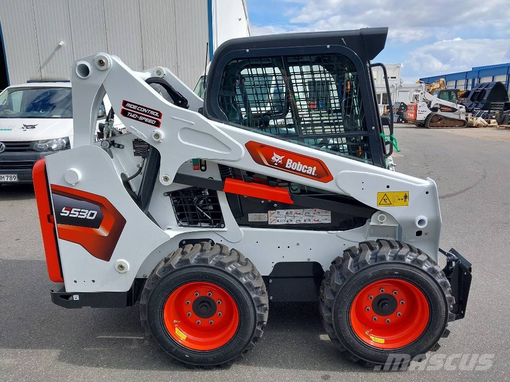 Bobcat S530 Lietoti riteņu kompaktiekrāvēji