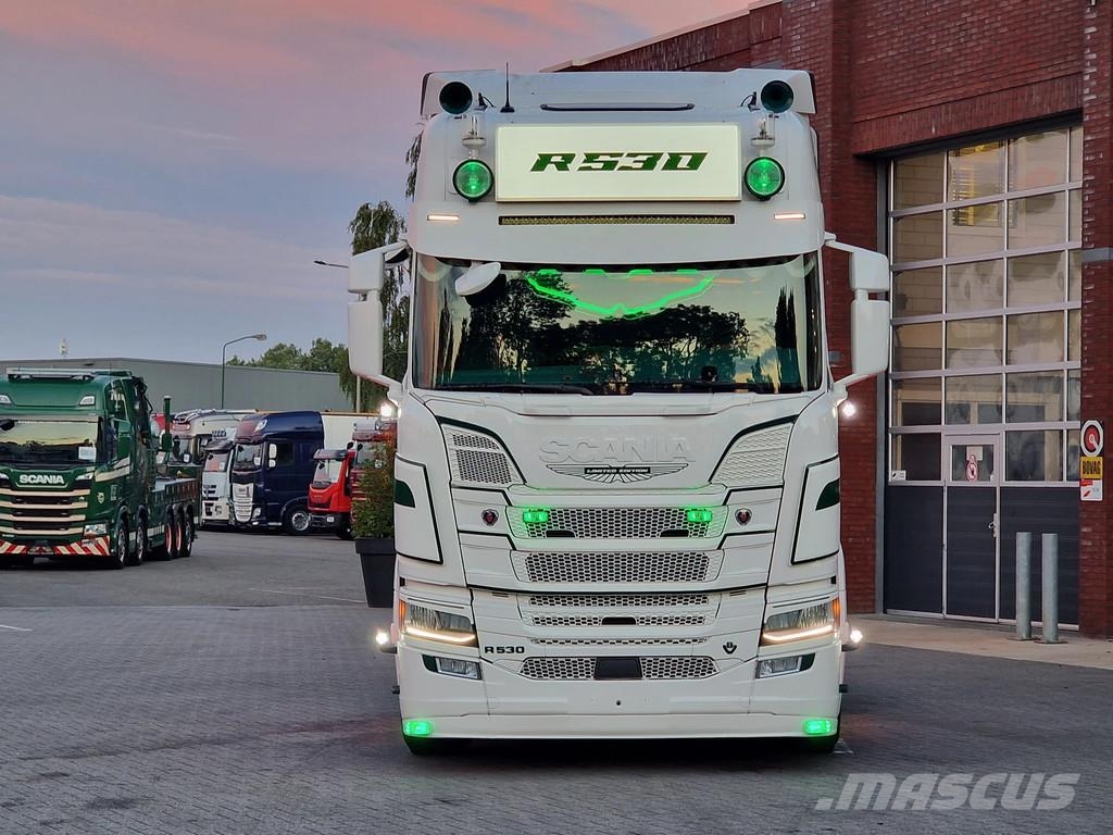 Scania R530 V8 NGS Highline 6x2 - Show truck - BUFFL inte 트랙터 유닛