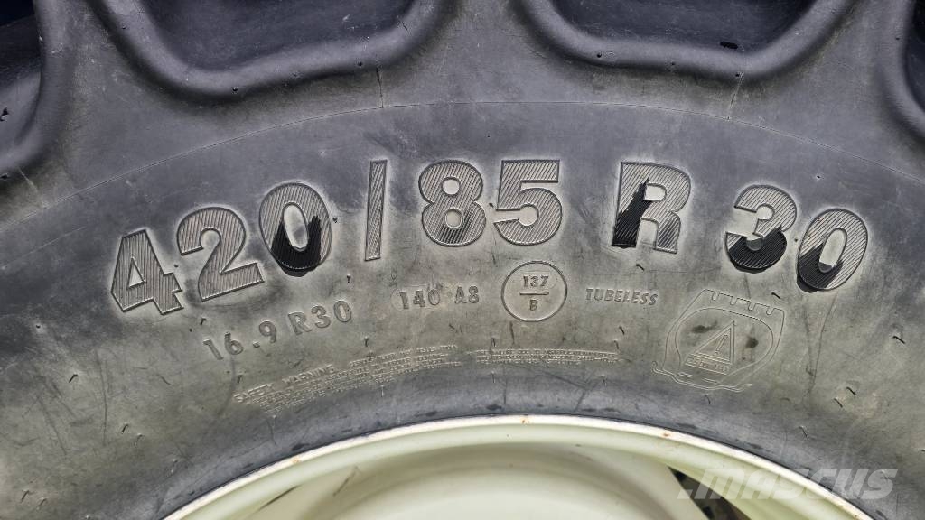 New Holland 4.85 Traktorid