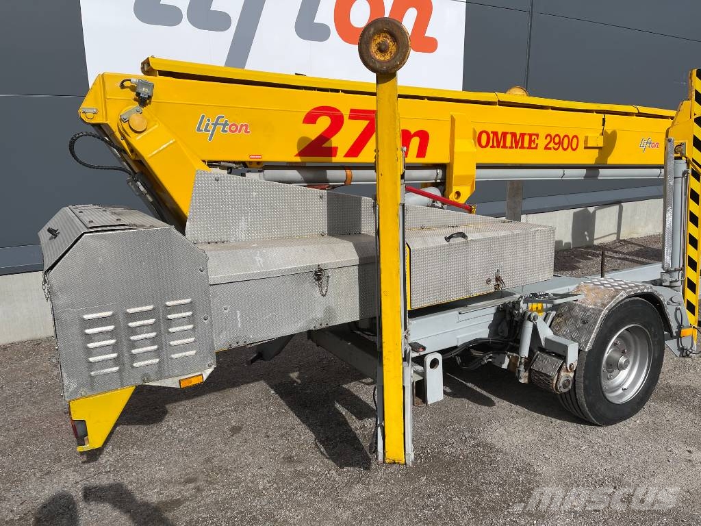 Omme 2900 EBZ 拖車裝載高空作業平台