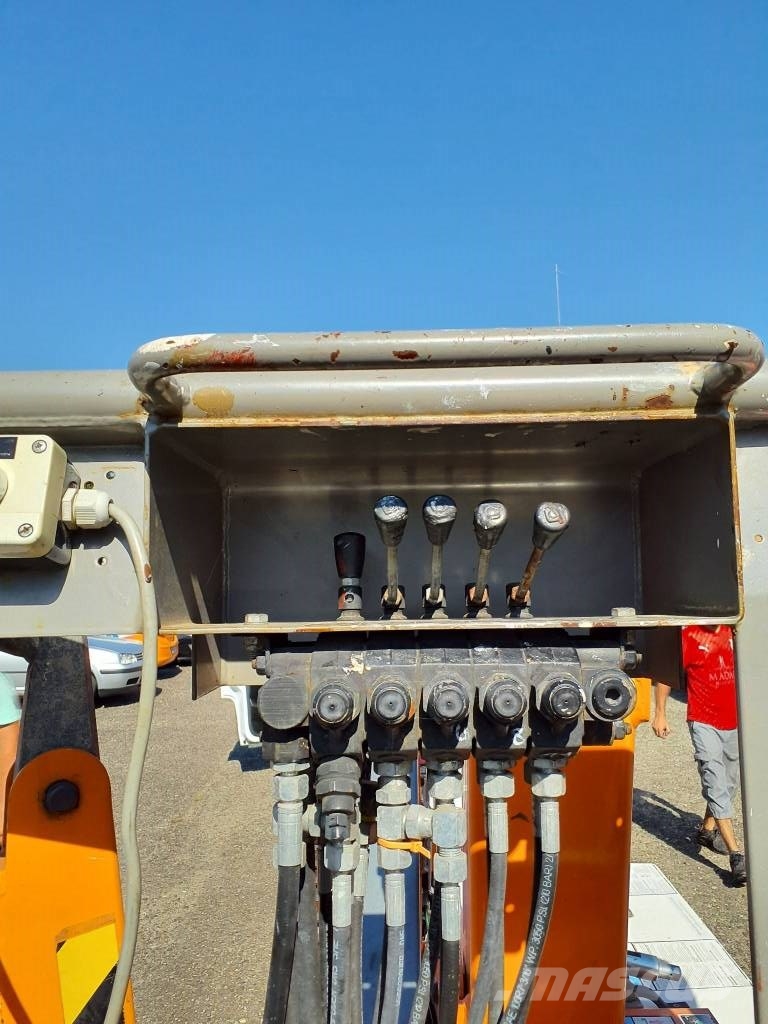 Niftylift 120TE (01572) 拖拉移动式高空作业平台