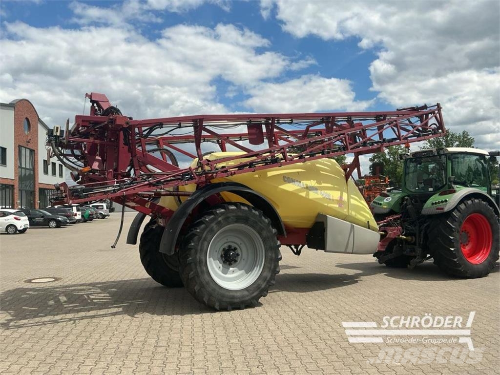 Hardi COMMANDER 4400 | 30 METER Trailed sprayers
