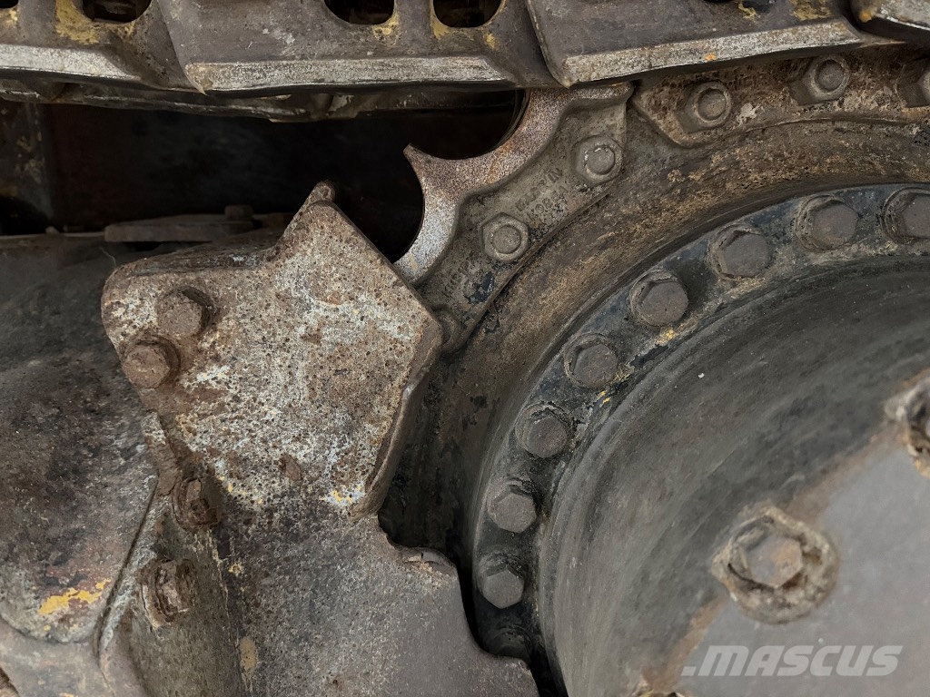 Komatsu D 51 PX-22 LGP Гусеничные бульдозеры