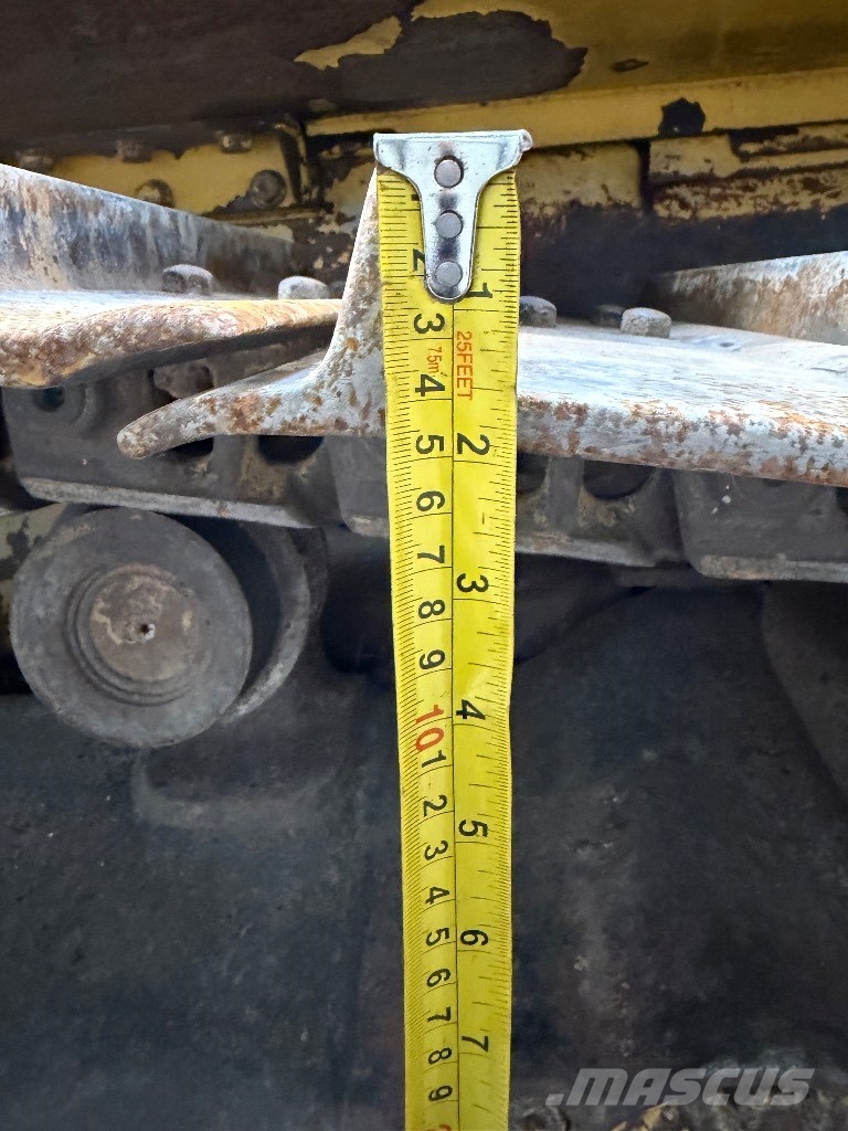 Komatsu D 51 PX-22 LGP Гусеничные бульдозеры