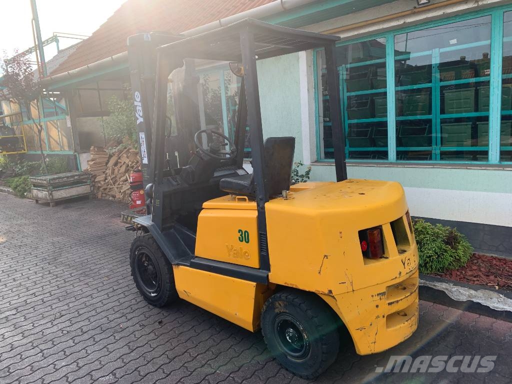 Yale GDP30TF V-3439  EO Carrelli elevatori GPL