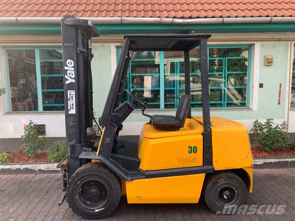 Yale GDP30TF V-3439  EO Carrelli elevatori GPL