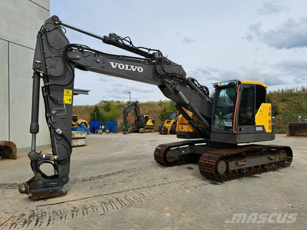 Volvo ECR 235 E Raupenbagger
