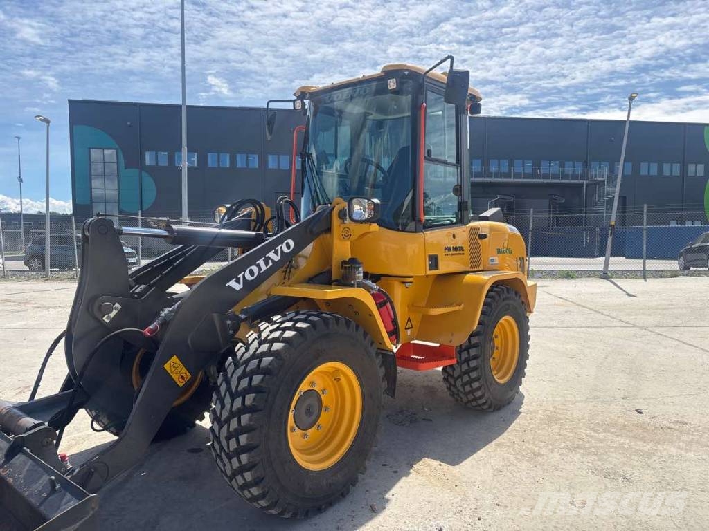 Volvo L30 Uthyres/For Rental Фронтальні навантажувачі