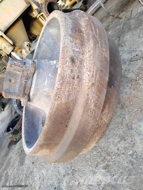 Τεμπέλης LIEBHERR R 974 LIEBHERR R 974 Μετάδοση κίνησης
