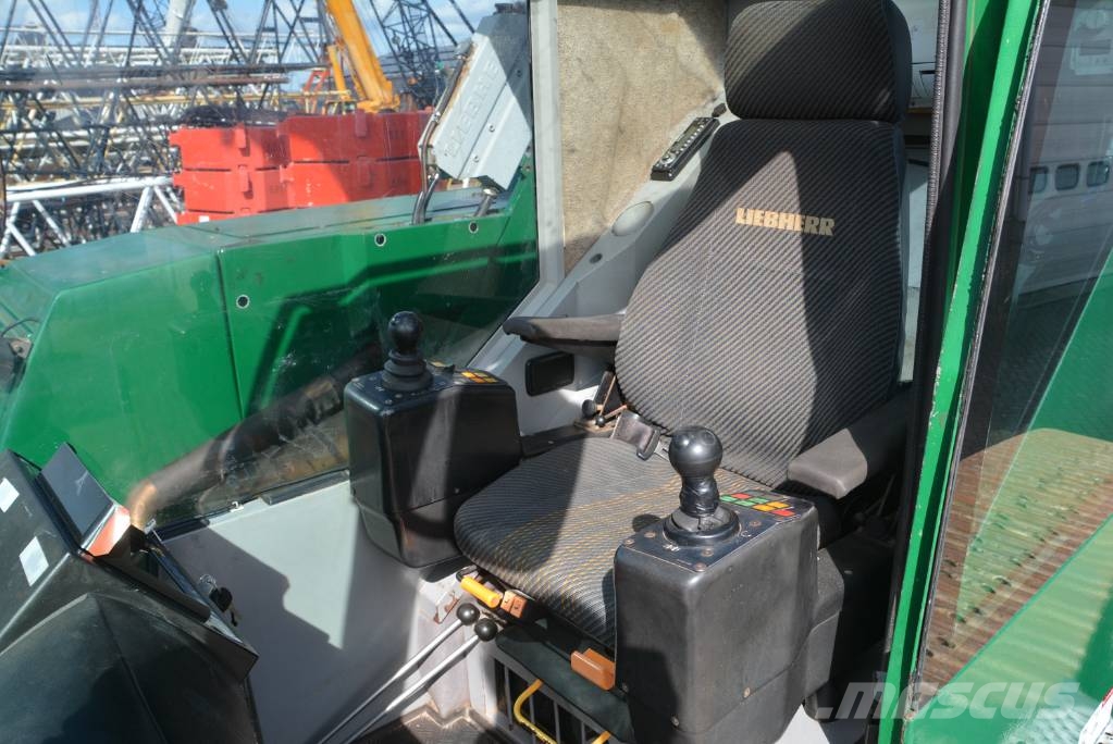 Liebherr LTR 1100 Tracked cranes