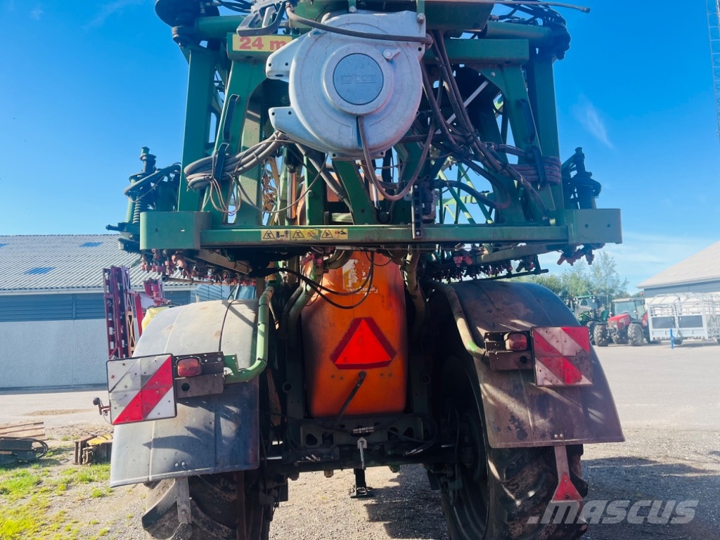 Amazone UX 5200 super Trailed sprayers