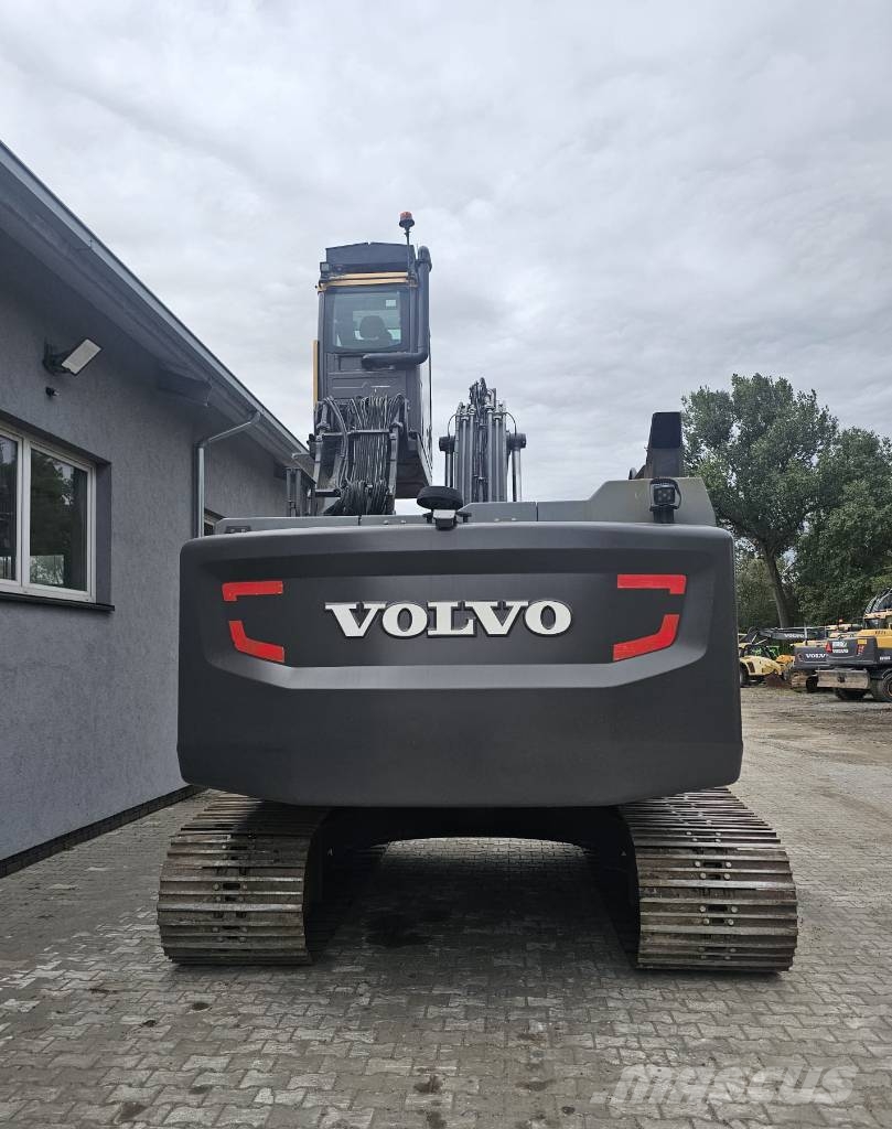 Volvo EC250EL Podnoszona Kabina Materialumschlag