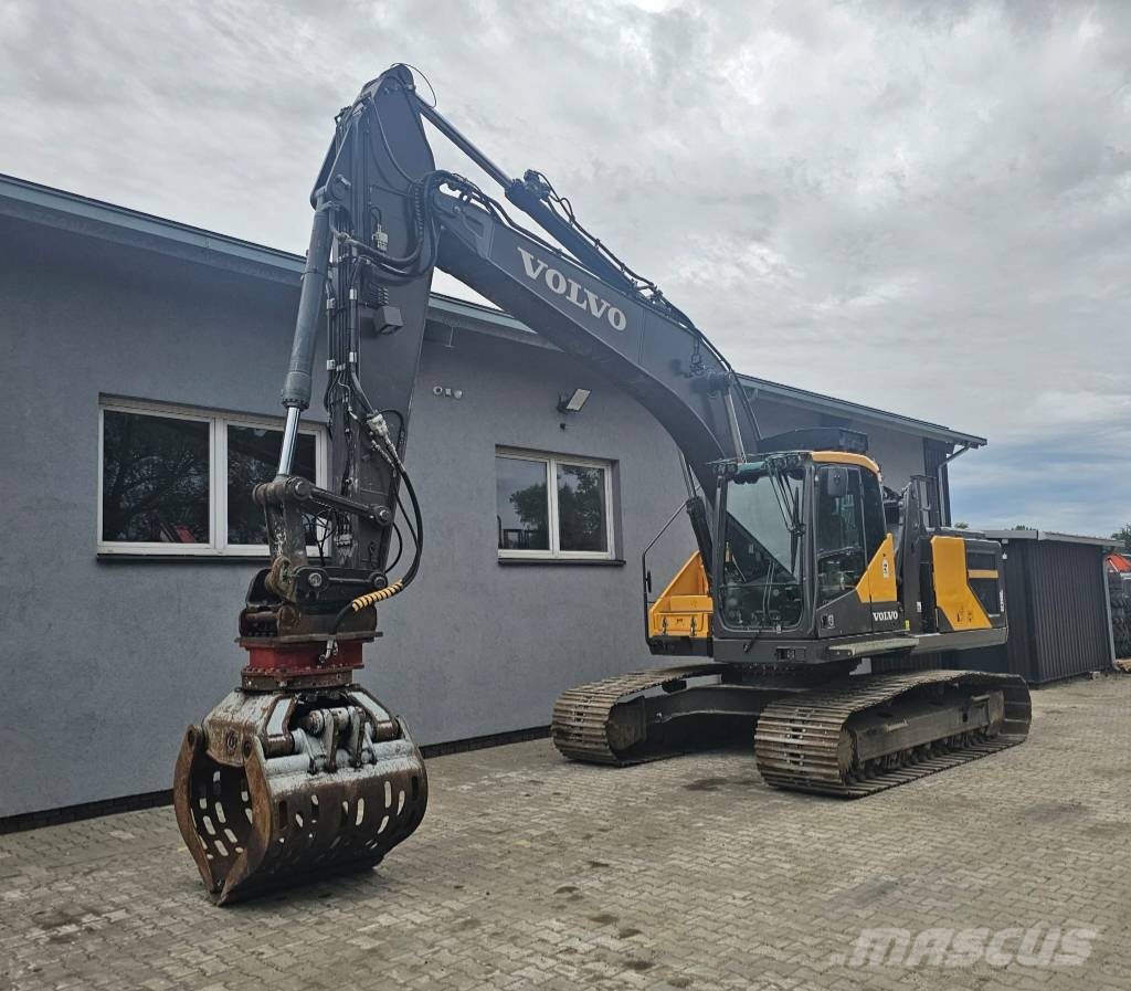 Volvo EC250EL Podnoszona Kabina Materialumschlag
