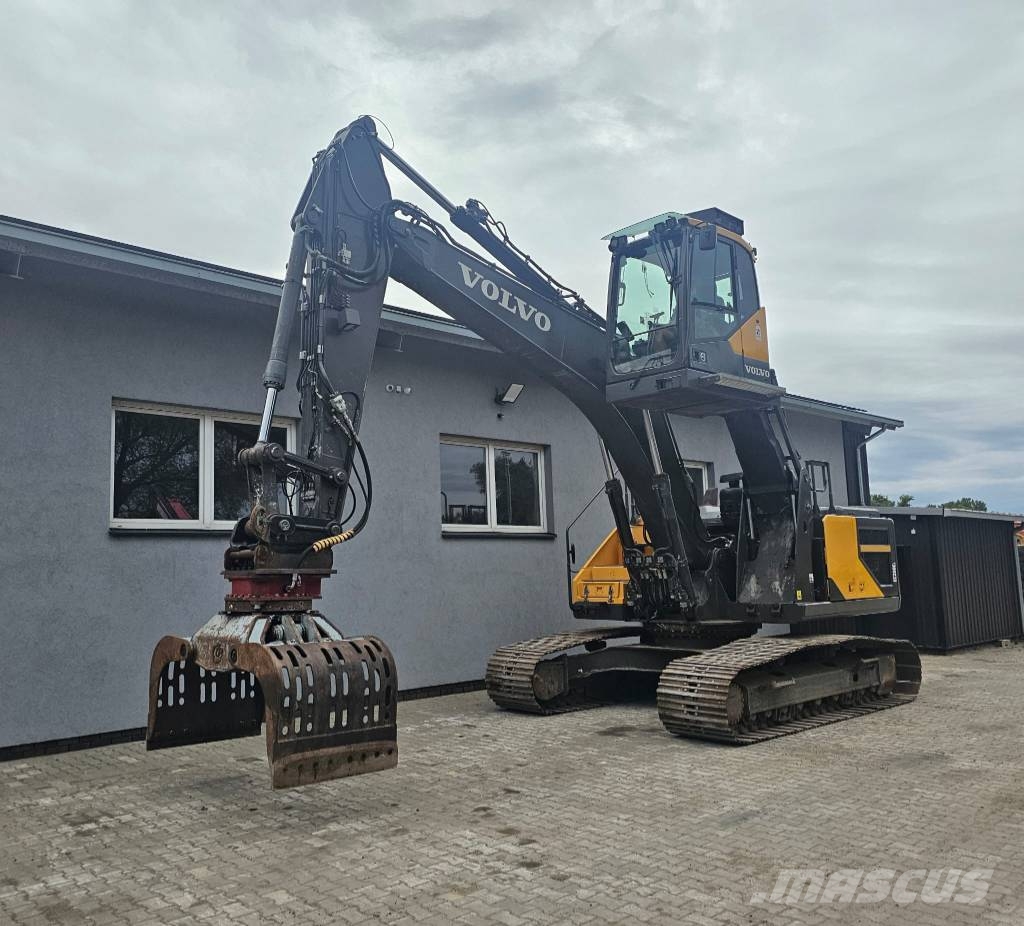 Volvo EC250EL Podnoszona Kabina Materialumschlag
