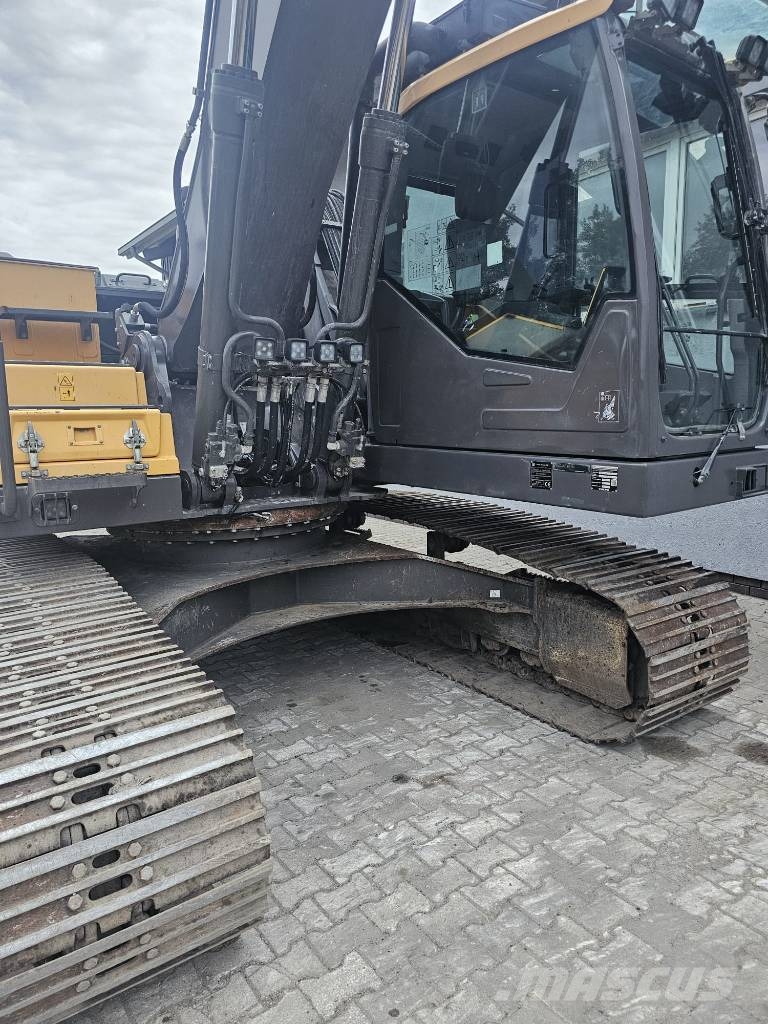Volvo EC250EL Podnoszona Kabina Materialumschlag