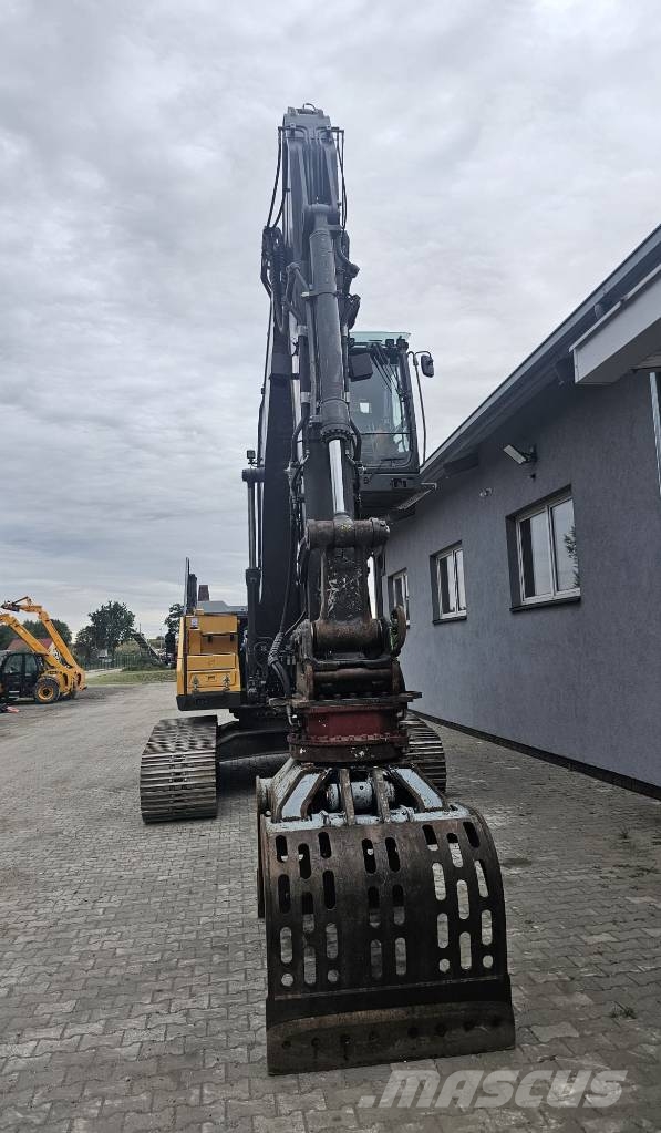 Volvo EC250EL Podnoszona Kabina Materialumschlag