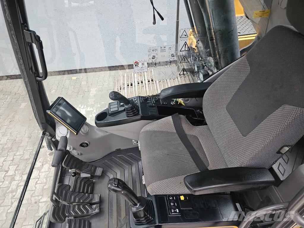 Volvo EC250EL Podnoszona Kabina Materialumschlag