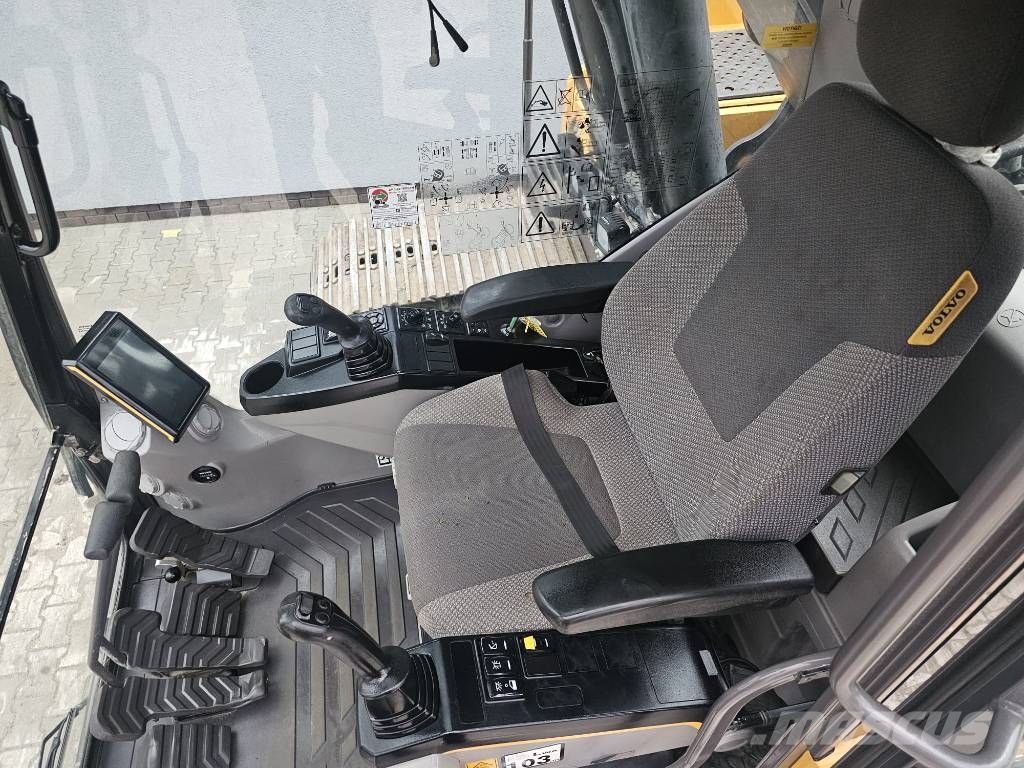 Volvo EC250EL Podnoszona Kabina Materialumschlag