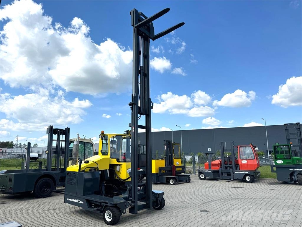 Combilift C4000 //2013 year//LPG//5500 mm 四向前伸式堆高機(叉車)