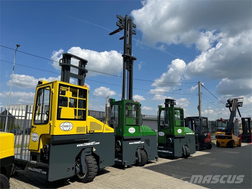 Combilift C4000 //2013 year//LPG//5500 mm 四向前伸式堆高機(叉車)