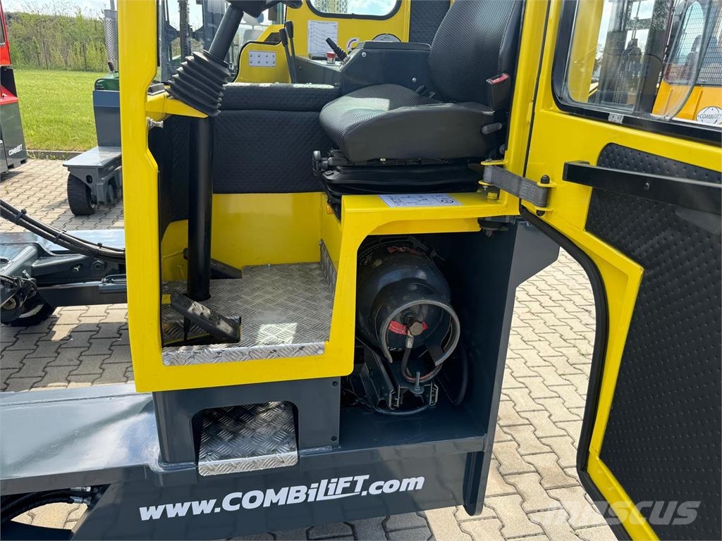 Combilift C4000 //2013 year//LPG//5500 mm 四向前伸式堆高機(叉車)