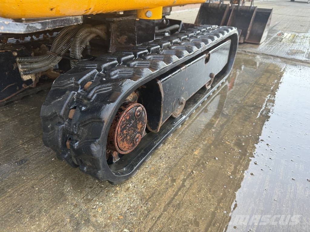 JCB 8008 CTS Micro Excavator حفارات صغيرة أقل من 7 طن (حفارات صغيرة)