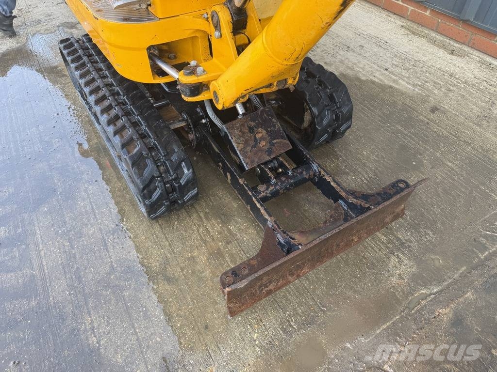 JCB 8008 CTS Micro Excavator حفارات صغيرة أقل من 7 طن (حفارات صغيرة)