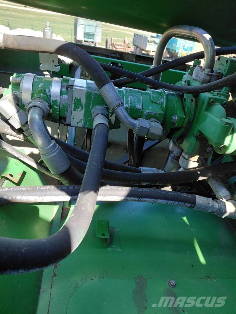 John Deere T 670 i Зерноуборочные комбайны