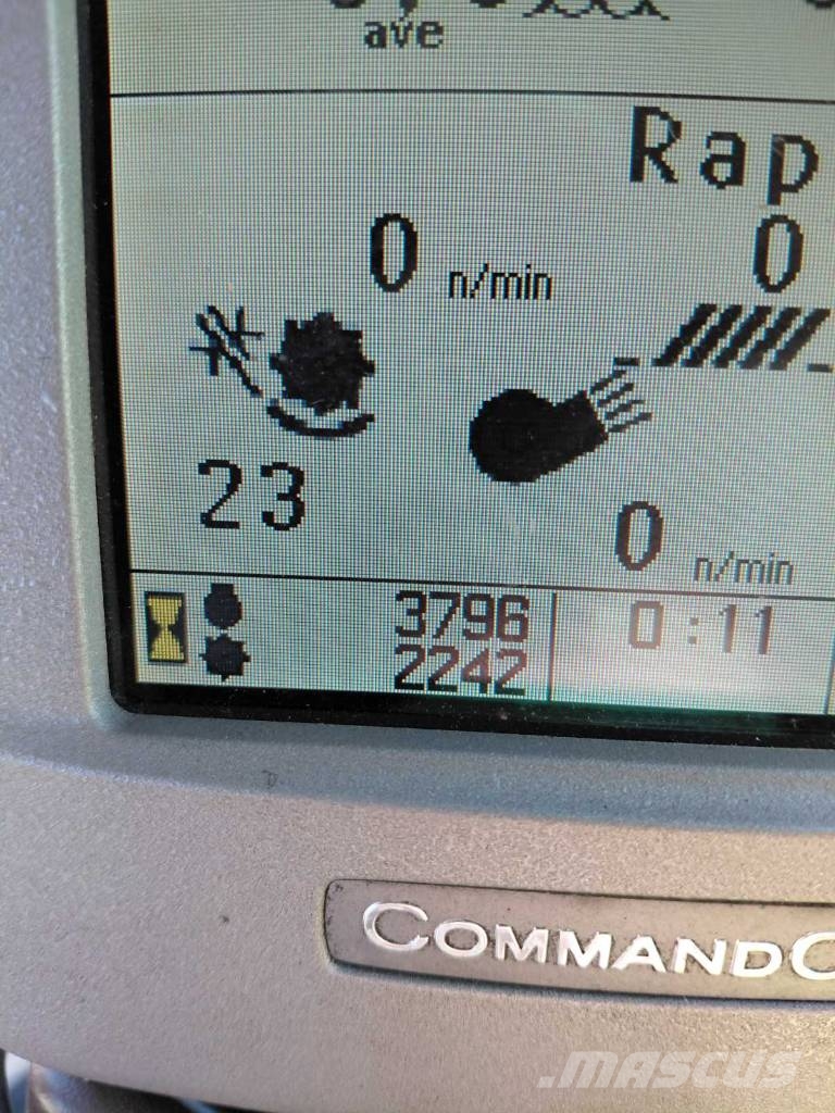 John Deere T 670 i Зерноуборочные комбайны