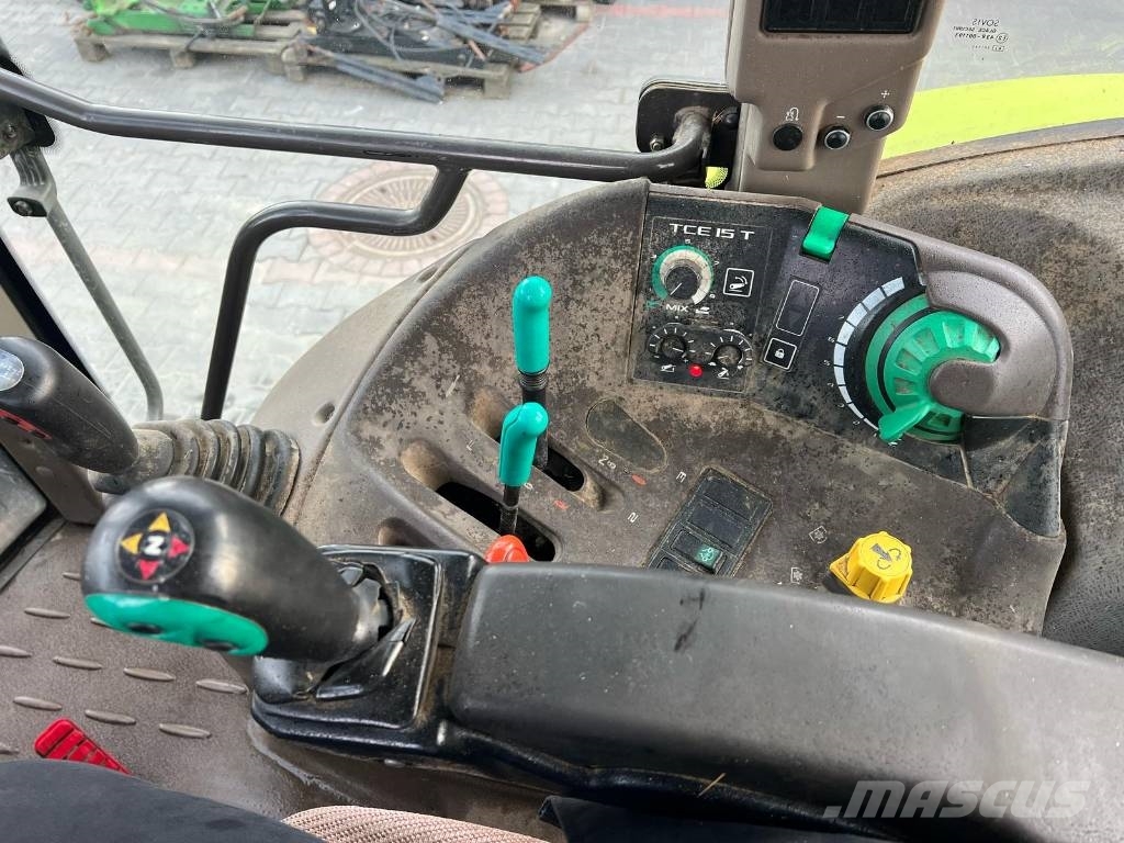 CLAAS Ares 556 RZ Traktorer