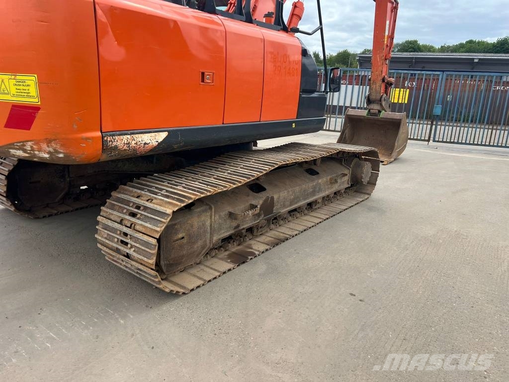 Hitachi ZX 210 LC-6, 2018, United Kingdom - Used crawler