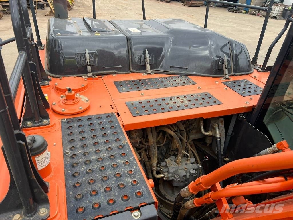 Hitachi ZX 210 LC-6, 2018, United Kingdom - Used crawler