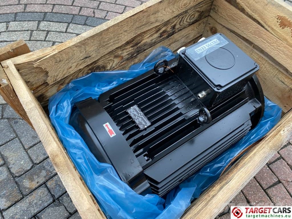EE AG Hinwill EEN3 225M4/B14S 37KW 400~80V Electri Motores