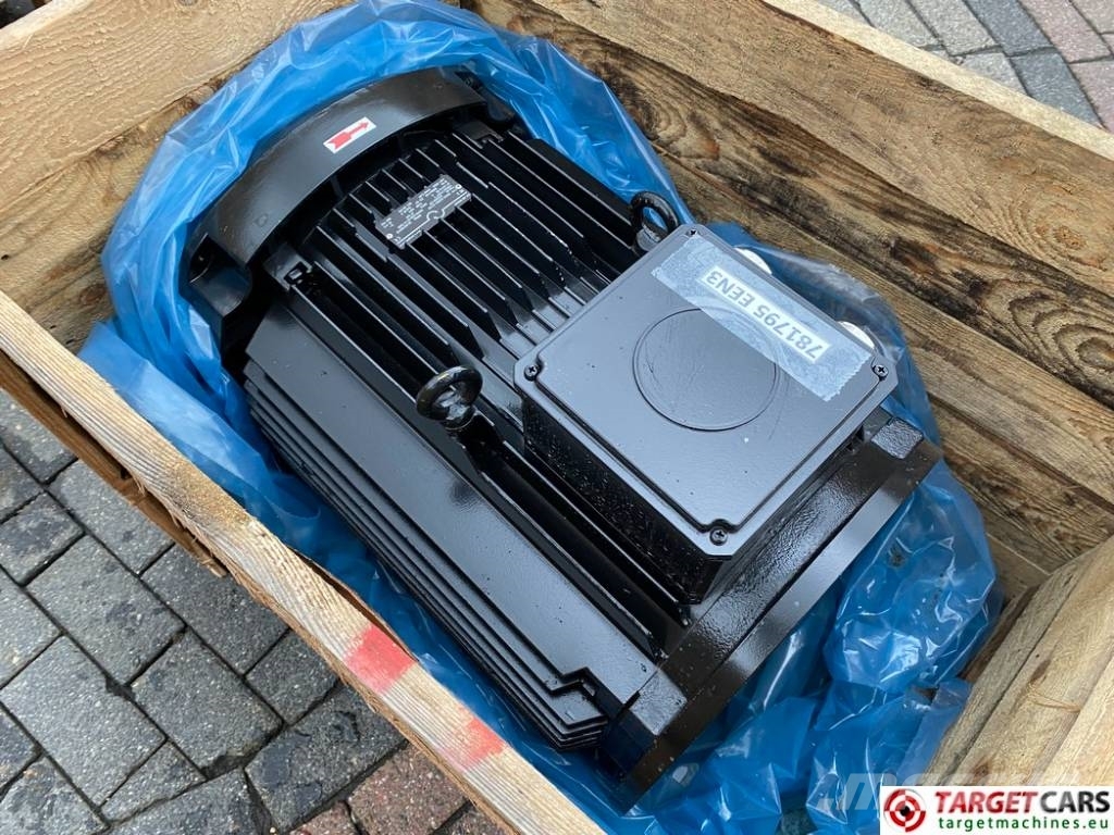 EE AG Hinwill EEN3 225M4/B14S 37KW 400~80V Electri Motores