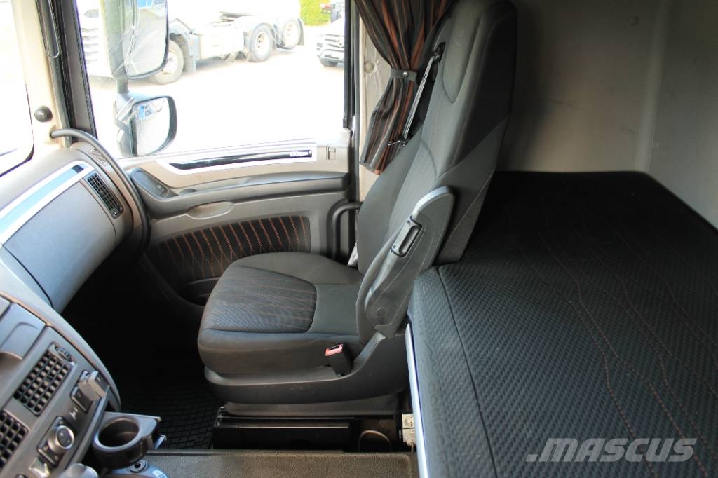 DAF XF530 FAS Koukkulava kuorma-autot