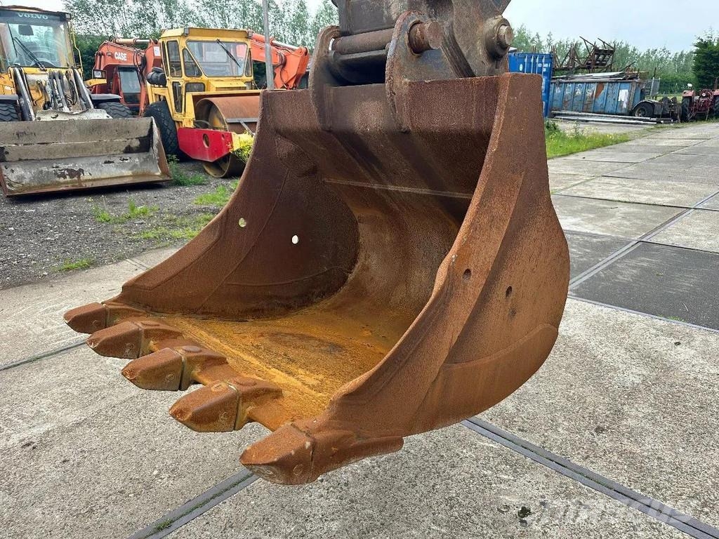 Doosan DX235LC 5 - ONLY 4226 HOURS Excavadoras sobre orugas