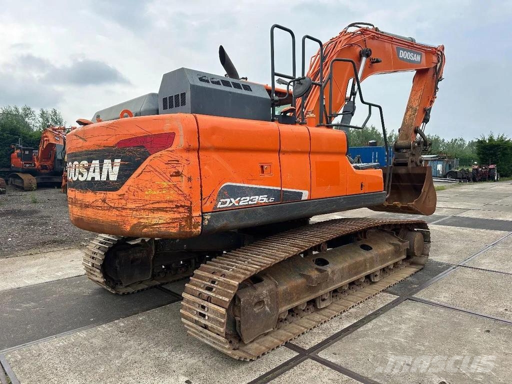 Doosan DX235LC 5 - ONLY 4226 HOURS Excavadoras sobre orugas