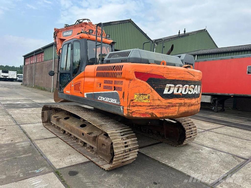 Doosan DX235LC 5 - ONLY 4226 HOURS Excavadoras sobre orugas