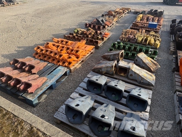 King KING MET 8 PCS BUCKET TOOTH COMPLET Tranšėjų kasimo technika