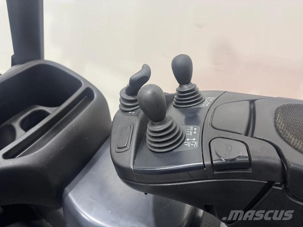 Linde E 20 PH-02 Elektriskie autoiekrāvēji