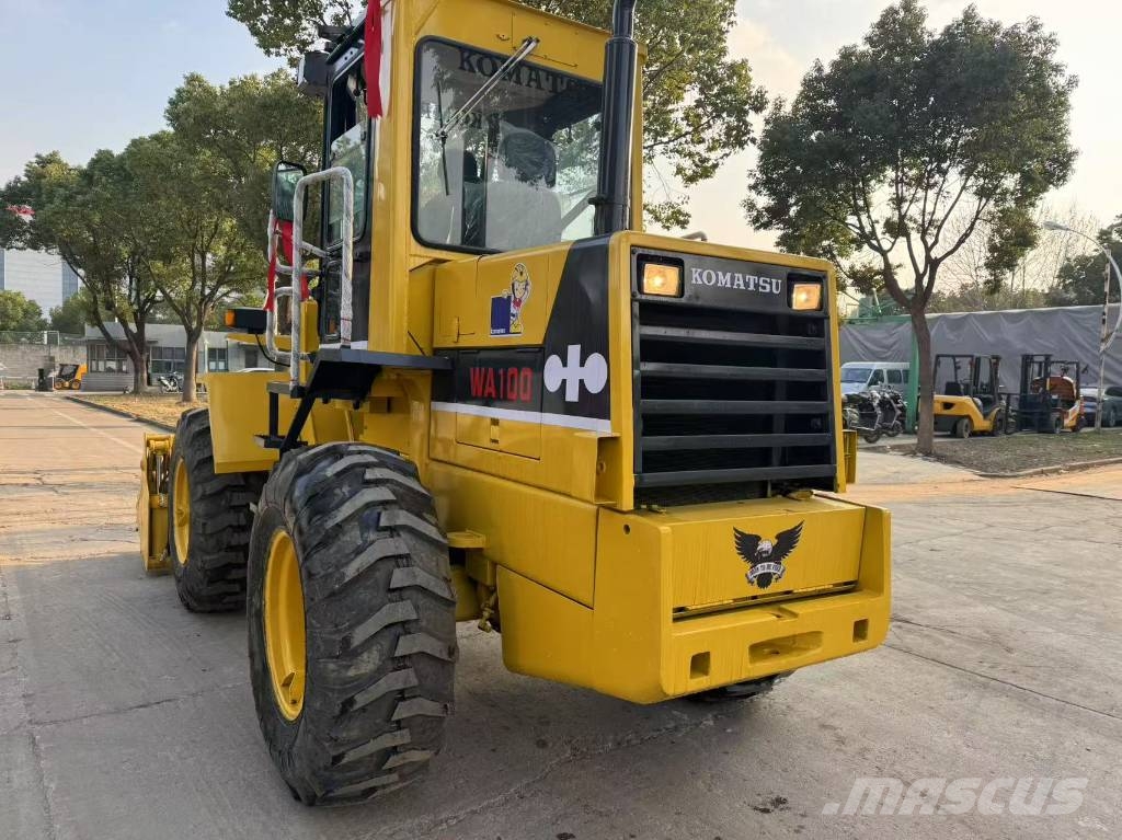 Komatsu WA100 Utovarivači na kotačima