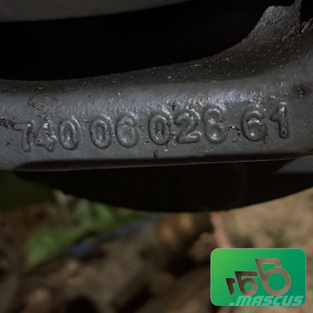 Massey Ferguson 7616 Front Axle 7400602961 الشاسيه والتعليق