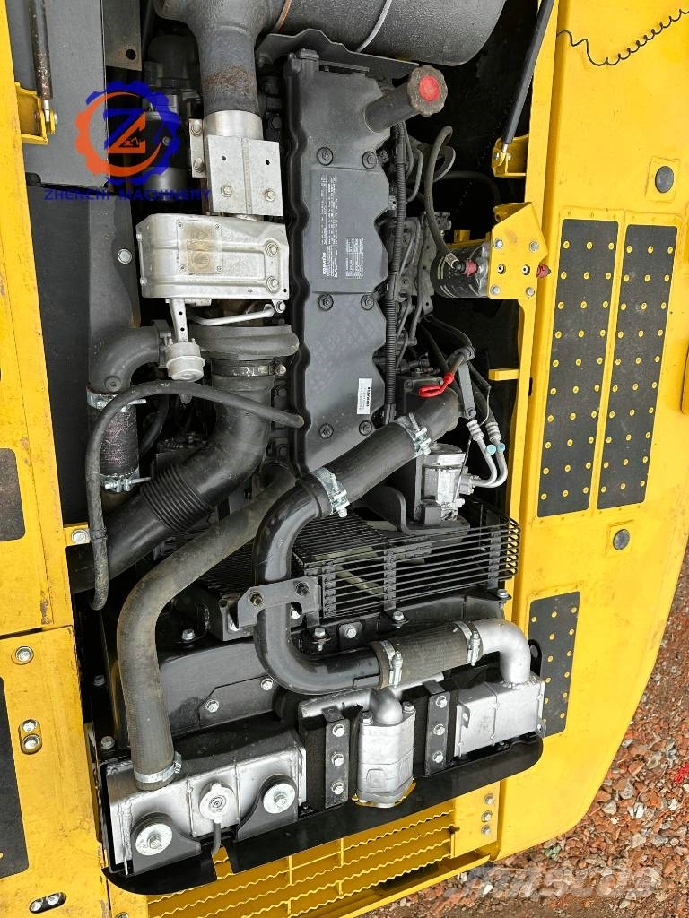 Komatsu PC 220-8/22tons/medium sized/duty/Well maintained Εκσκαφείς με ερπύστριες