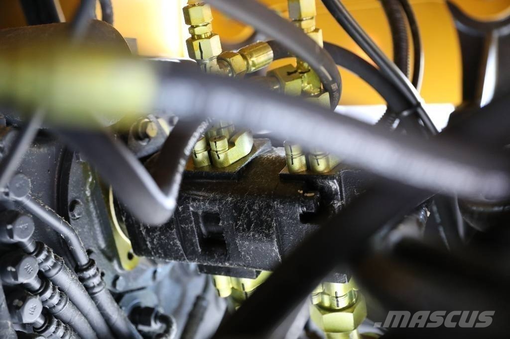 XCMG GR 165 Грейдери