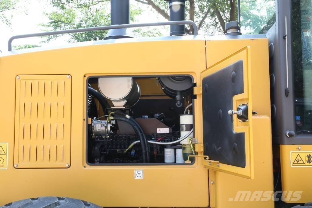 XCMG GR 165 Грейдери