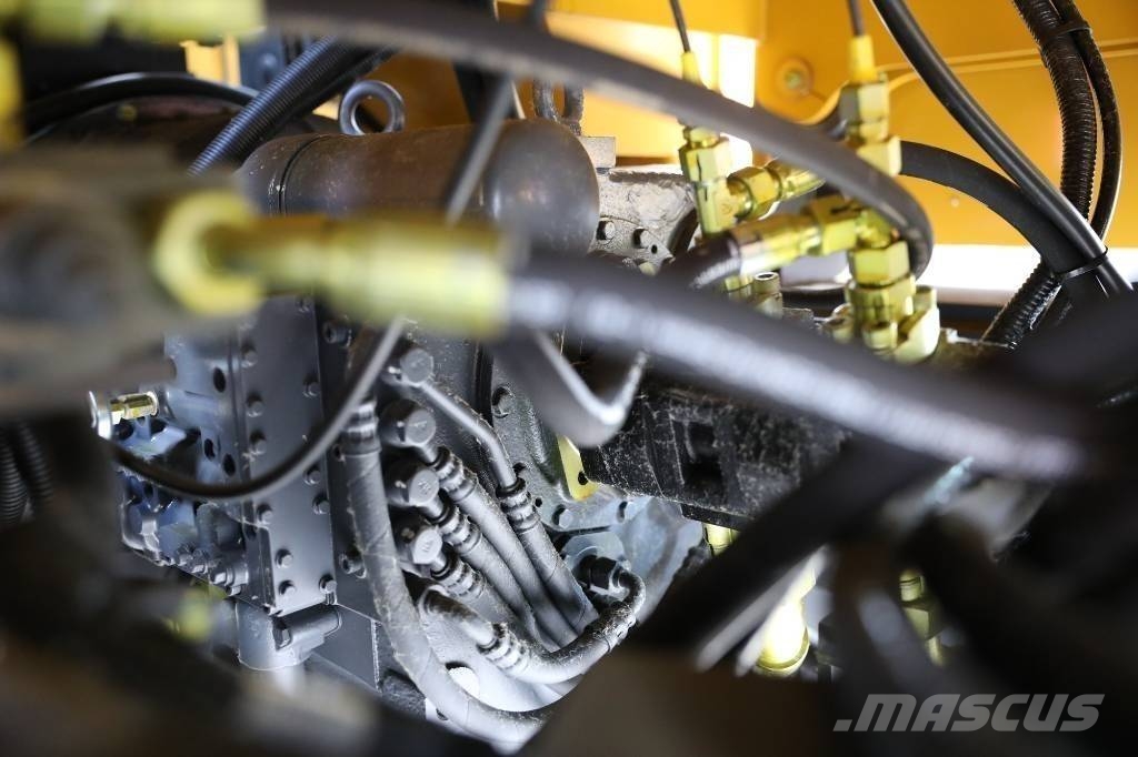 XCMG GR 165 Грейдери