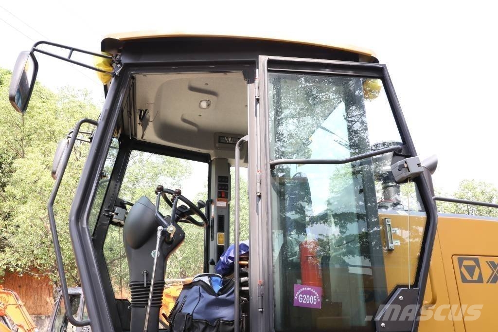 XCMG GR 165 Грейдери
