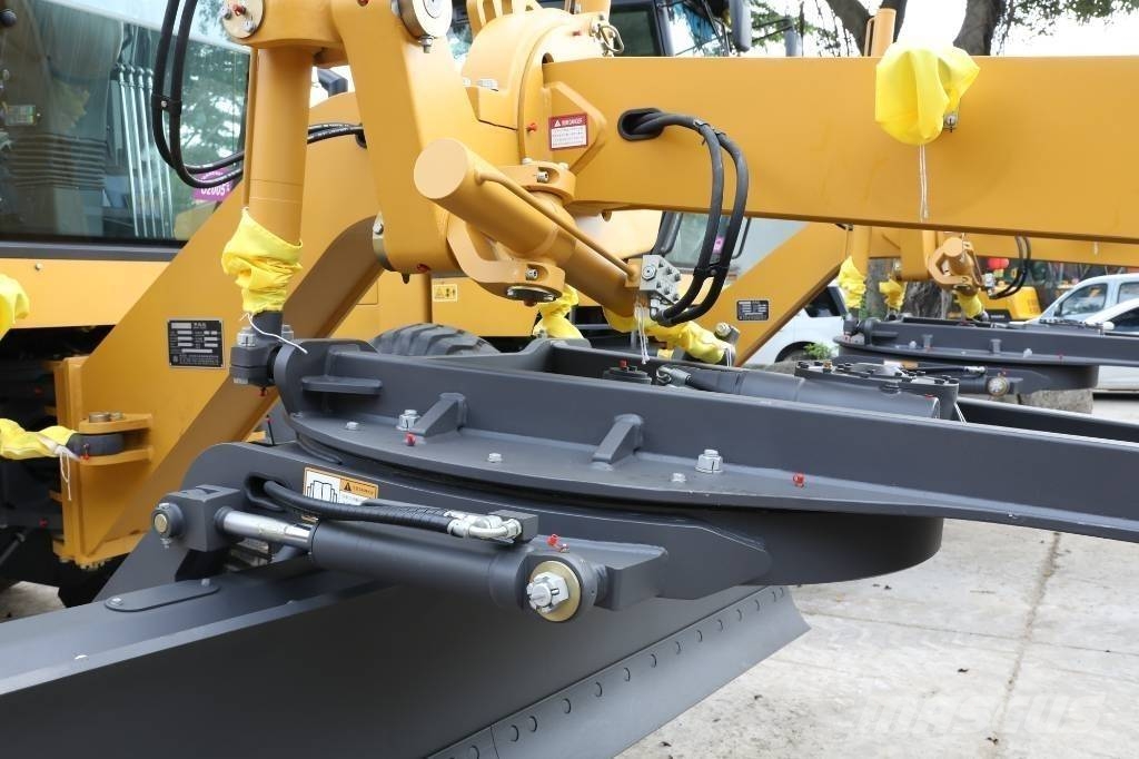 XCMG GR 165 Грейдери