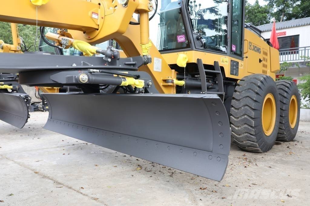 XCMG GR 165 Грейдери