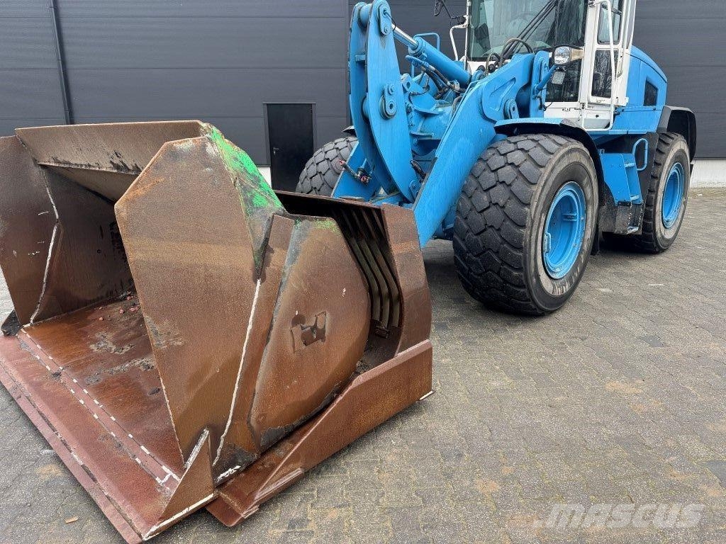 CAT 926M 2017 7800 uur Zeer Compleet !! Gumikerekes homlokrakodók